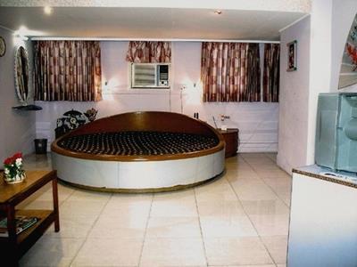 Neeranand Dalhousie- A Pure Vegetarian Hotel Kalkuta Zewnętrze zdjęcie